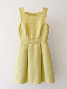 MiXT by Heidi Weisel Fit and Flare Dress With Pockets. Size 4.